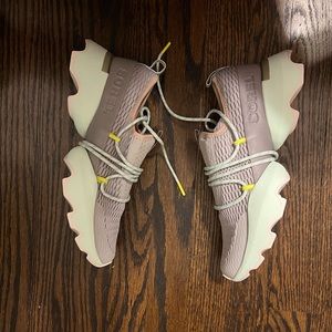 New Sorel Sneakers need a new home!